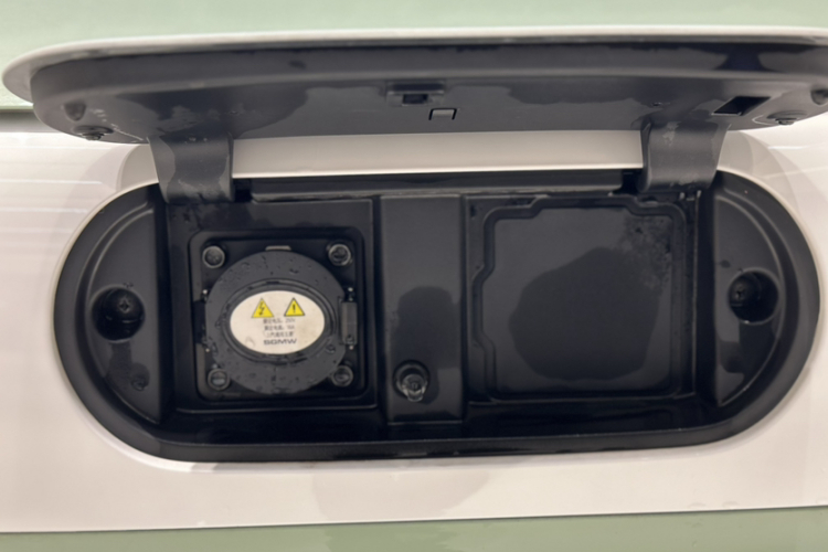 五菱汽车 宏光MINIEV 2024款 第三代 170km局部细节9001