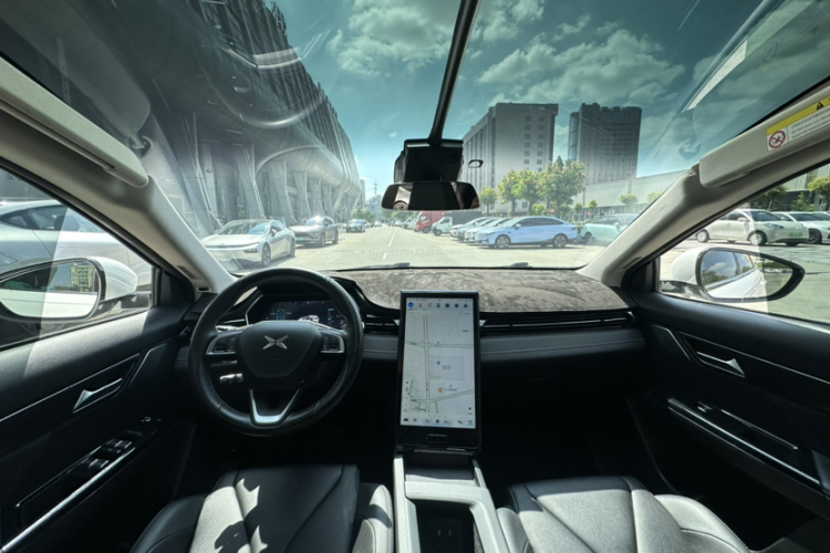 小鹏G3 2020款 520 智享版中控内饰7001