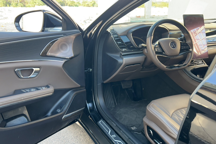 比亚迪 汉 2020款 DM 四驱性能版尊贵型中控内饰7004