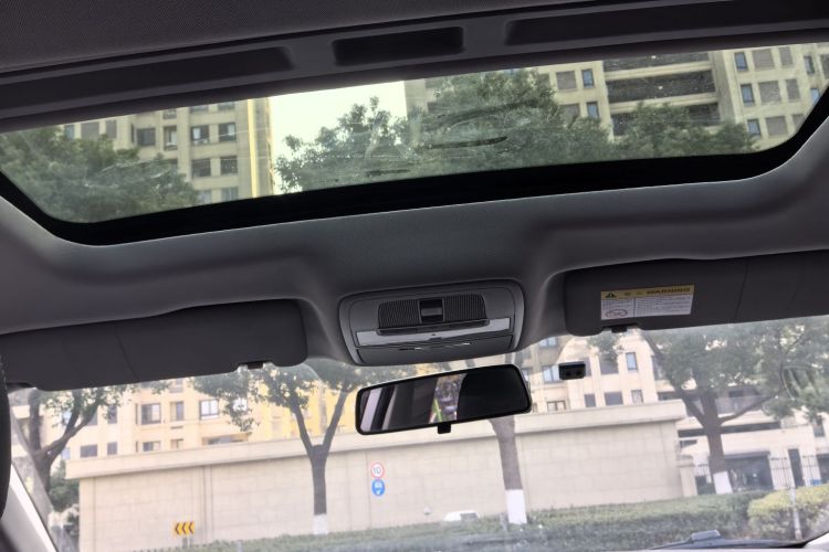 荣威i6 2020款 PLUS 1.6L CVT 4G互联荣耀旗舰版中控内饰7008