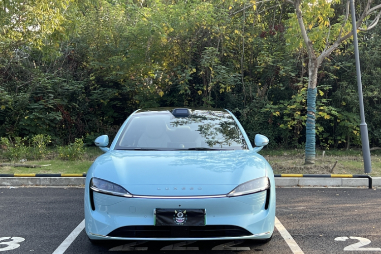 鸿蒙智行 智界S7 2025款 705km Max车身外观6006