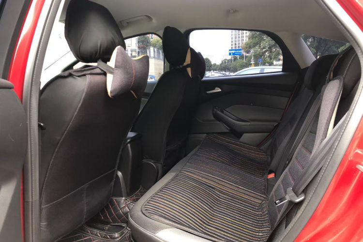 福特 福克斯 2012款 两厢 1.6L 自动舒适型中控内饰7002