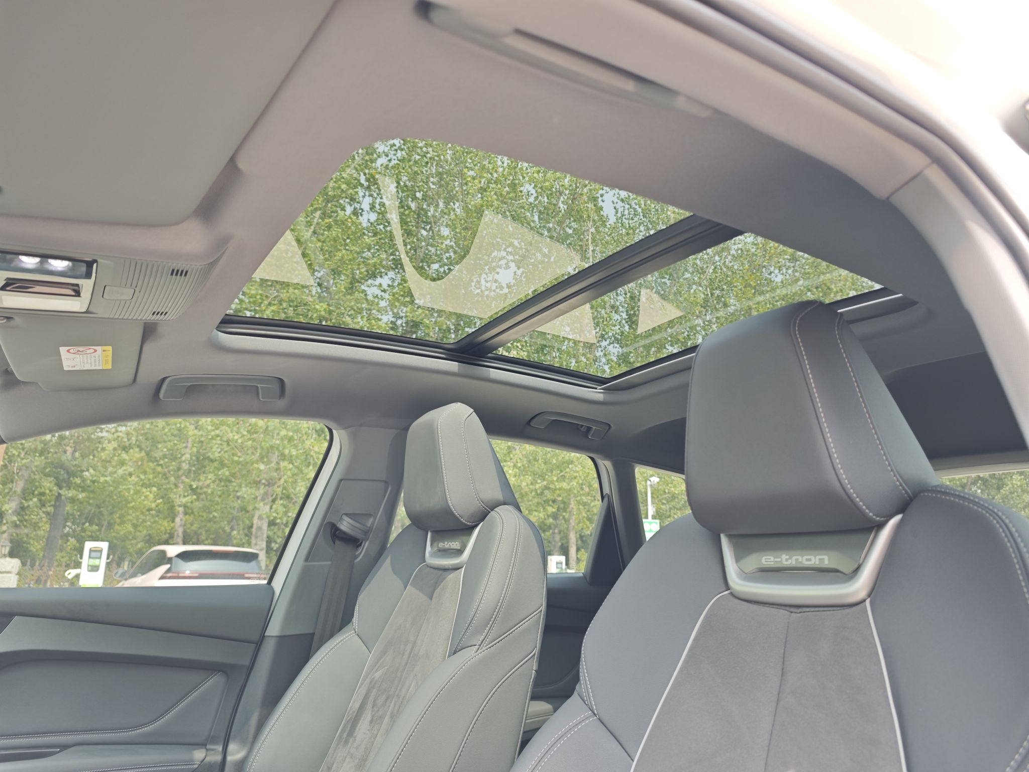 奥迪Q4 e-tron 2023款 40 e-tron 创境版