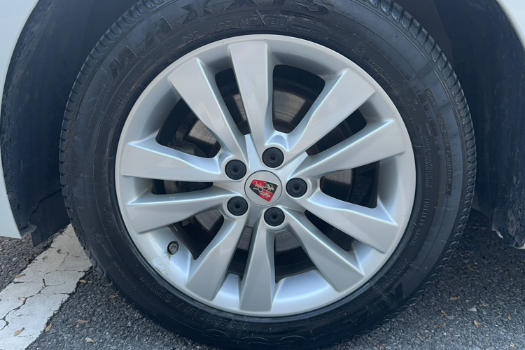 荣威360 2018款 PLUS 1.5L 自动尊享版车身外观6007