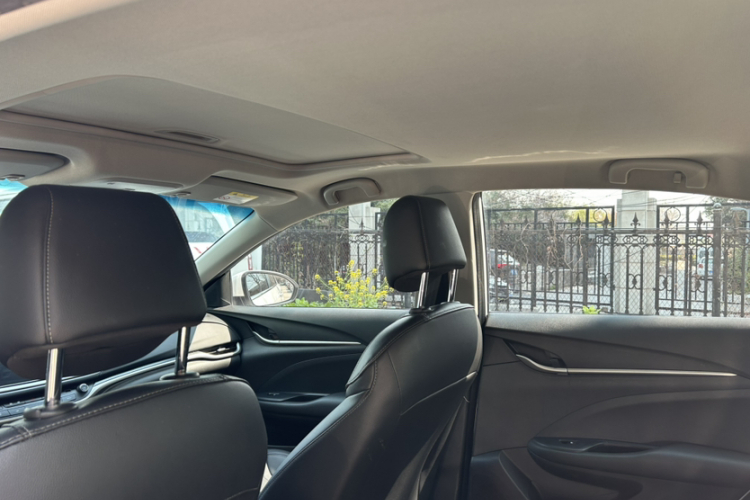 别克 英朗 2021款 改款 典范 1.5L 自动精英型中控内饰7011