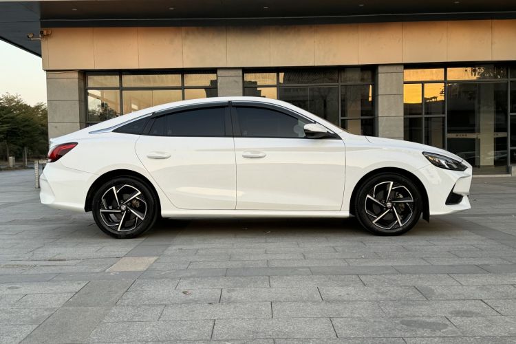 名爵 MG5 2021款 300TGI DCT青奢豪享版车身外观6007