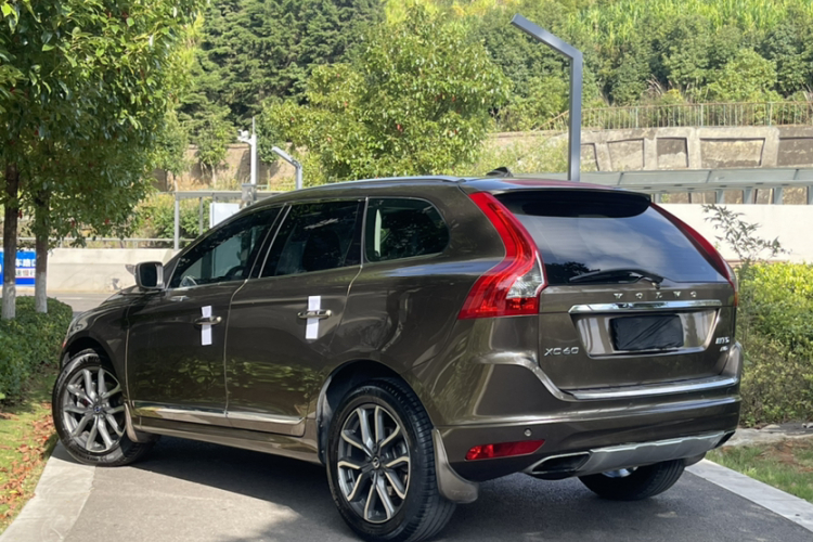 沃尔沃XC60 2017款 T5 AWD 智远升级版车身外观6006