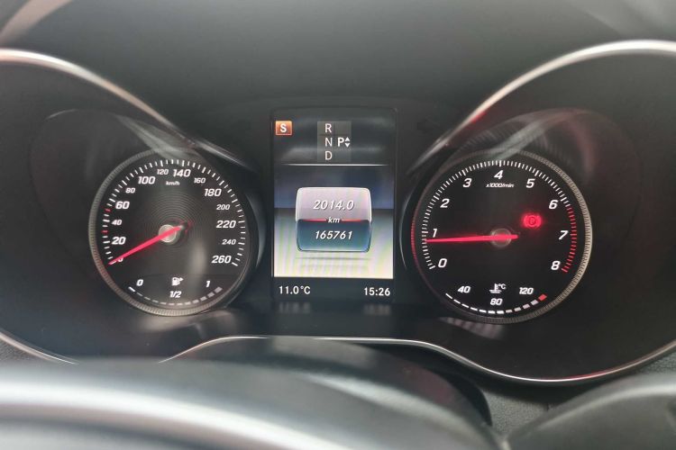 奔驰C级(进口) 2017款 改款 C 200 轿跑版中控内饰15