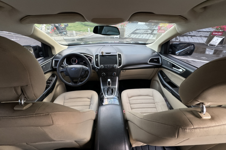 福特 锐界 2015款 2.0T GTDi 两驱精锐型中控内饰7001