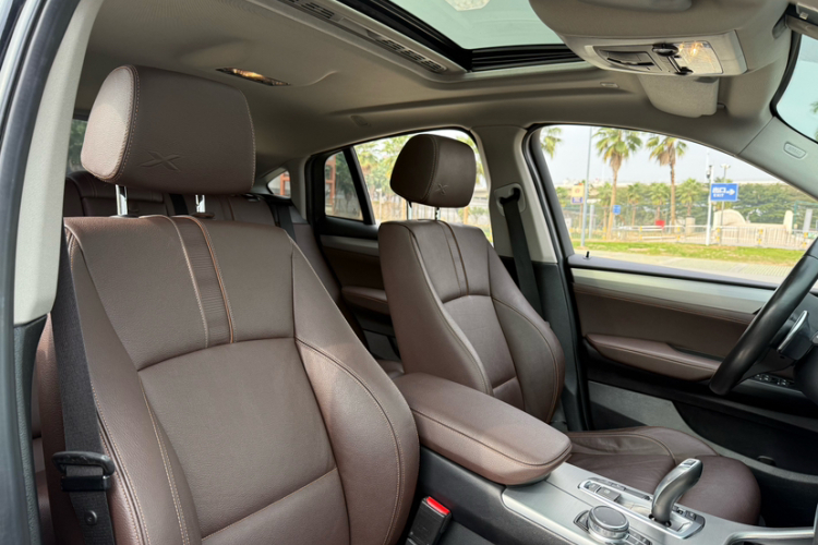 宝马X4 2016款 xDrive20i M运动型中控内饰7009