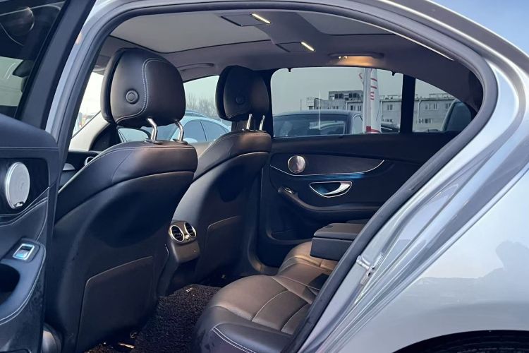 奔驰C级 2015款 C 200 L 运动型中控内饰7003