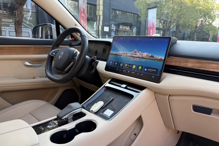 鸿蒙智行 问界M5 2022款 纯电后驱标准版中控内饰7004