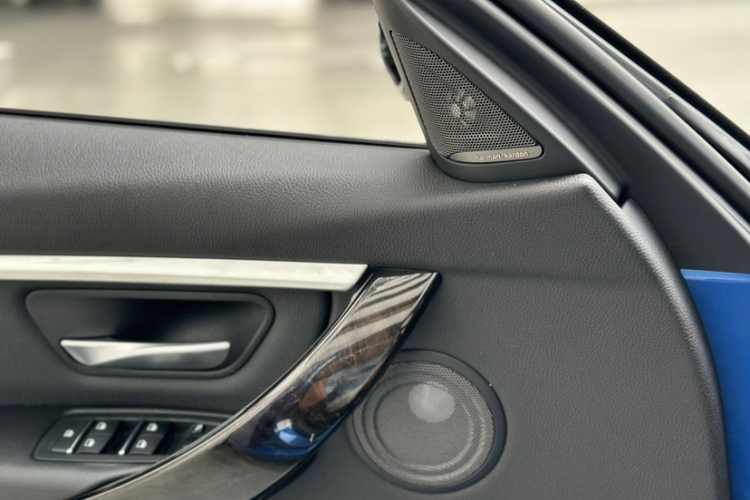 宝马3系 2018款 320Li M运动曜夜版中控内饰7005