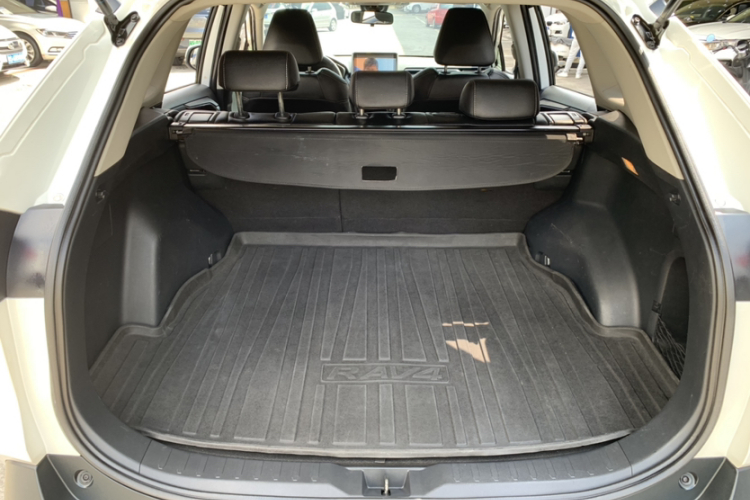 丰田 RAV4荣放 2020款 2.0L CVT两驱都市版局部细节23