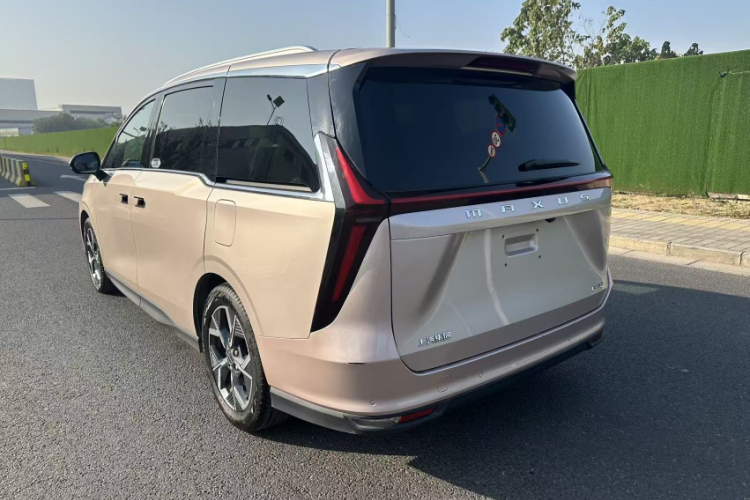 上汽大通MAXUS 大通G70 2024款 2.0T 自动旗舰版 7座车身外观6001