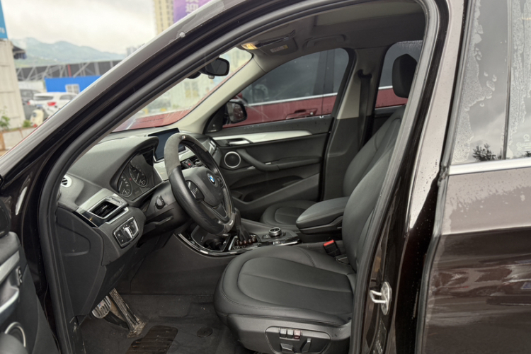 宝马X1 2018款 sDrive20Li 领先型局部细节19