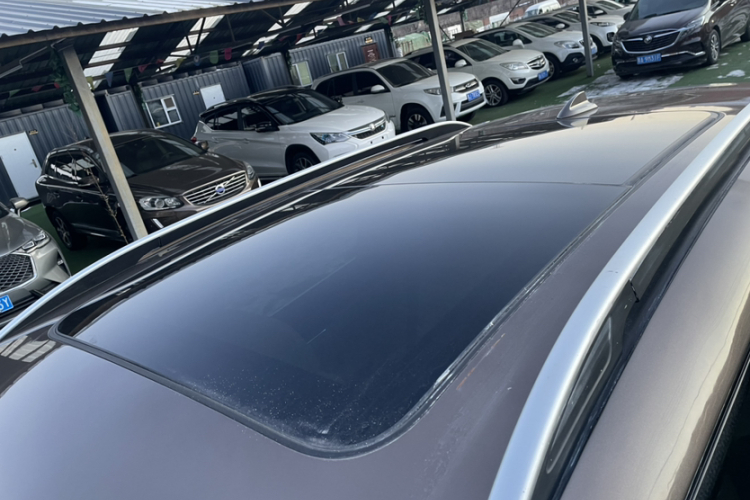 众泰T700 2017款 1.8T 双离合尊享型车身外观6004