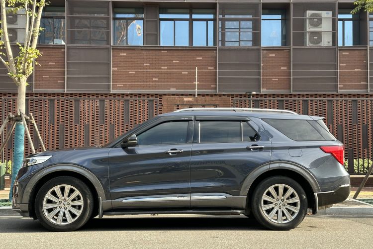 福特 探险者 2020款 EcoBoost 285 四驱钛金版 7座车身外观6002