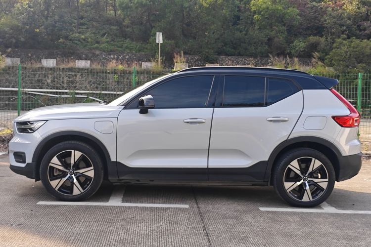 沃尔沃XC40新能源 2021款 P8 纯电 四驱智雅运动版车身外观6002