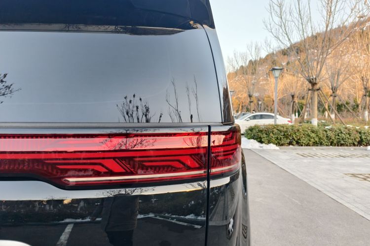 腾势D9 2022款 DM-i 970 四驱旗舰型车身外观6006