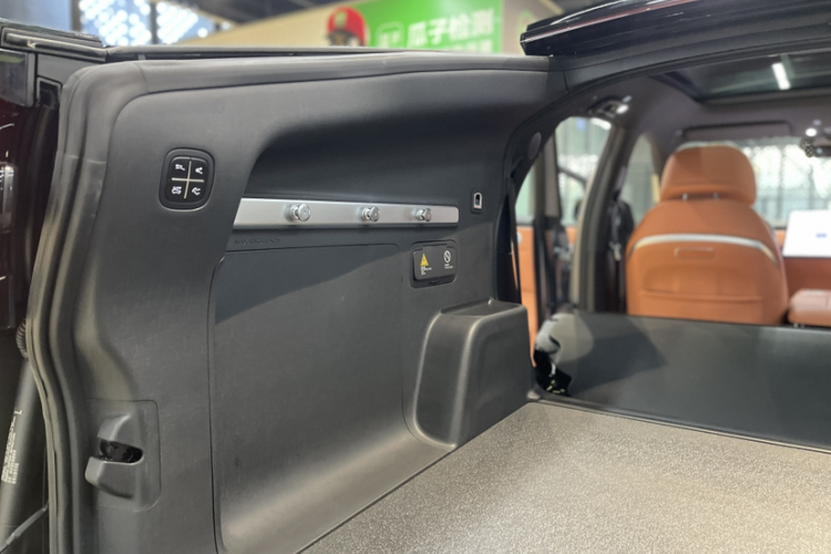 长安启源E07 2025款 增程 四驱 39kWh Max智驾版车身外观6009