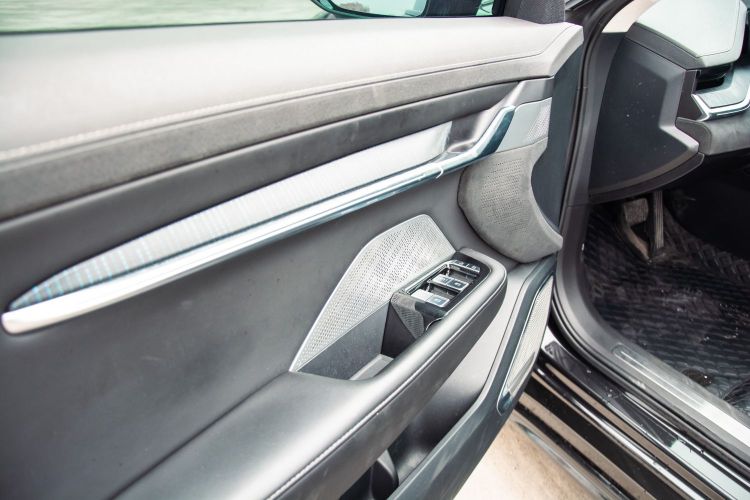 极氪001 2022款 超长续航单电机 WE版中控内饰7002