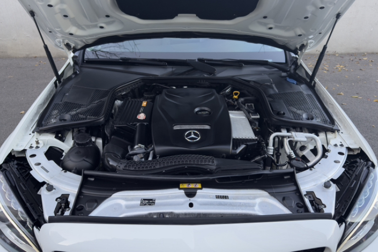 奔驰C级 2016款 C 200 L 运动型中控内饰7015