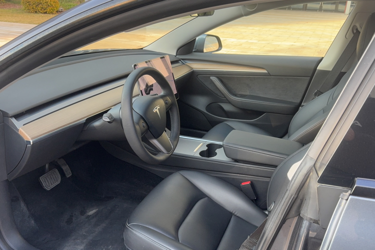 特斯拉 Model 3 2021款 标准续航后驱升级版中控内饰7001