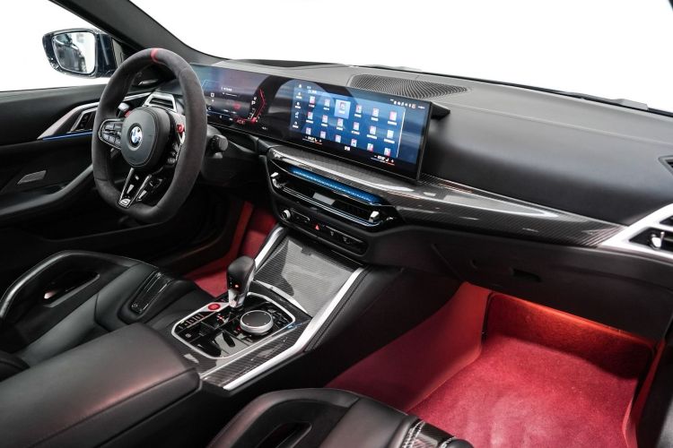 宝马M4 2024款 M4双门轿跑车 M xDrive 雷霆版中控内饰7007