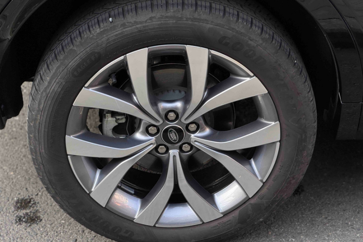 路虎 发现运动版 2024款 豪华定制版车身外观6005