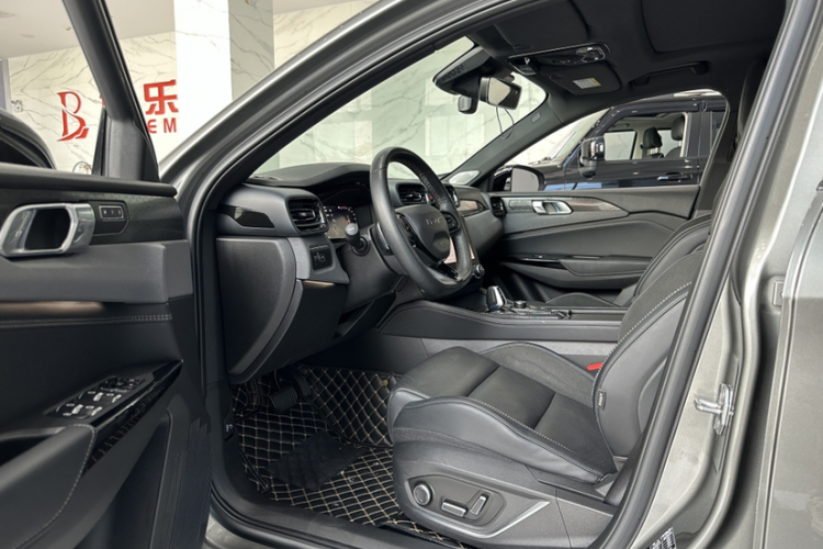 领克03 2022款 2.0TD DCT劲Pro中控内饰7004