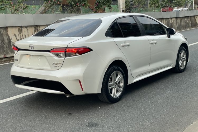 丰田 雷凌 2021款 185T CVT豪华版车身外观6008