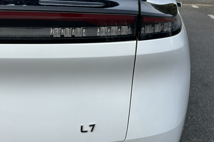 东风风神 风神L7新能源 2024款 205 Plus车身外观6007