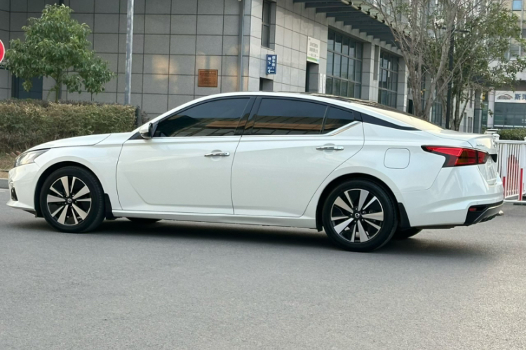 日产 天籁 2021款 2.0T XL 智进版车身外观6003