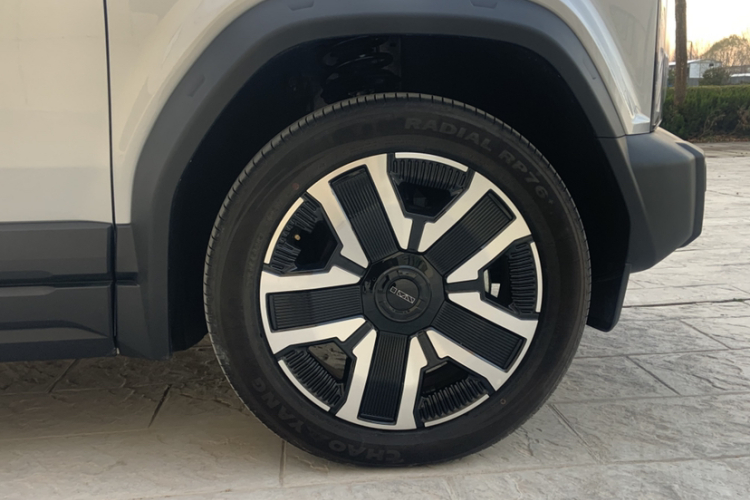 奇瑞iCAR 03 2024款 501km 四驱长续航进阶版车身外观6008