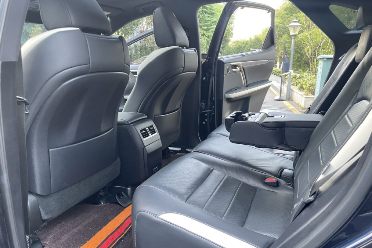 雷克萨斯RX 2021款 300 四驱F SPORT中控内饰7009