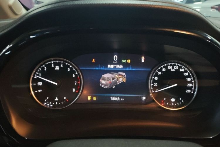 别克GL8 2023款 陆上公务舱 舒适型中控内饰15