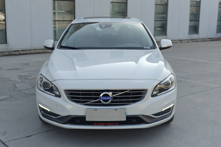 沃尔沃S60 2015款 S60L T5 智驭版车身外观6005