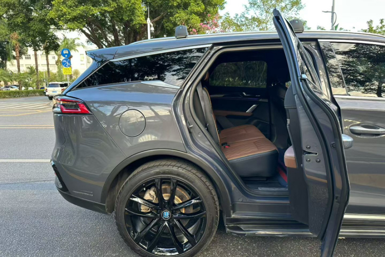 比亚迪 唐新能源 2021款 DM 2.0T 四驱高性能版创世旗舰型中控内饰7005