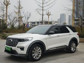 福特 探险者 2020款 EcoBoost 285 四驱钛金版 6座