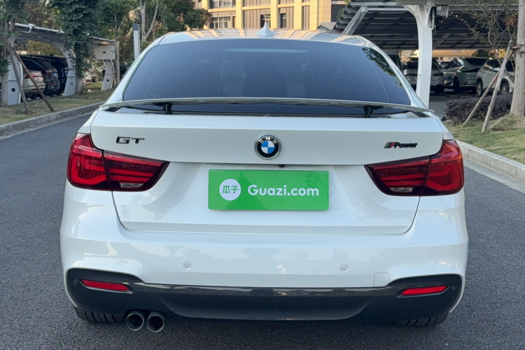 宝马3系GT 2020款 320i M运动曜夜版车身外观6005