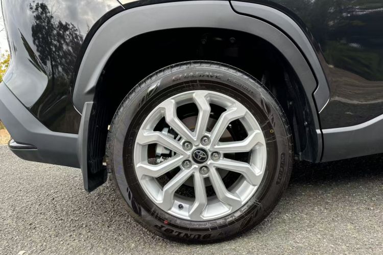 丰田 锋兰达 2024款 2.0L CVT领先plus版车身外观6006