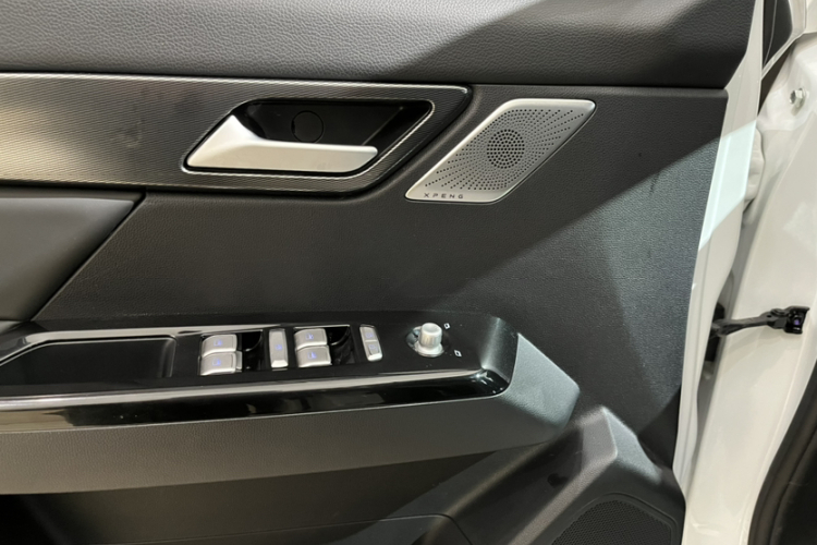 小鹏G3 2022款 G3i 460N局部细节16