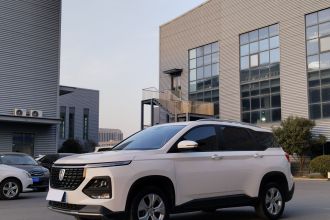 宝骏530 2020款 1.5T 手动豪华型 6座