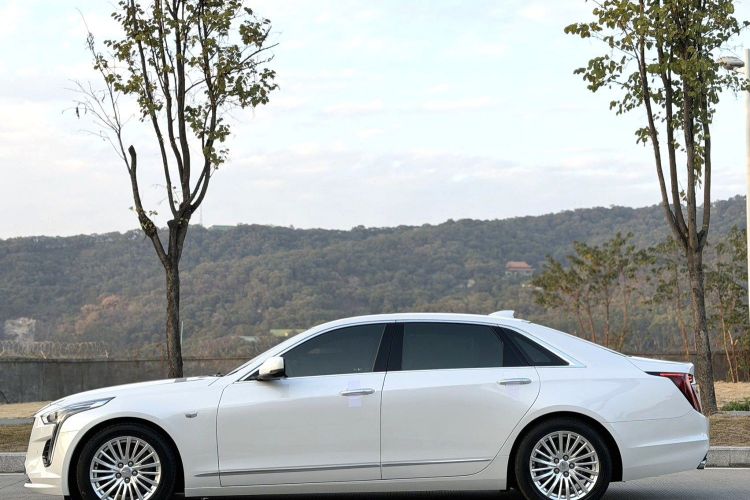 凯迪拉克CT6 2019款 28T 时尚型车身外观6004