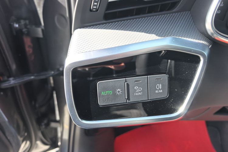 奥迪A6L 2020款 45 TFSI 臻选动感型中控内饰7009