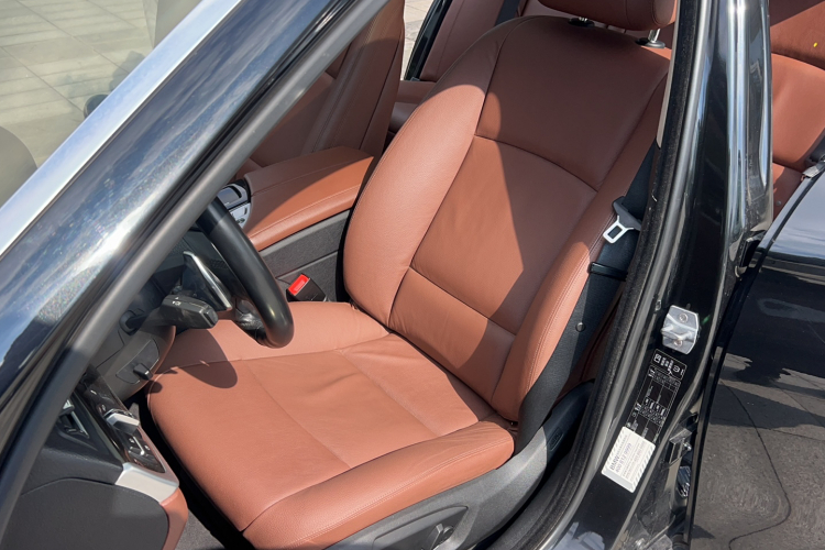 宝马5系 2014款 535Li 领先型局部细节19