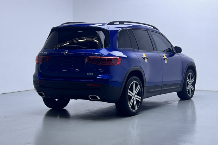 奔驰GLB 2024款 GLB 220 4MATIC车身外观6008