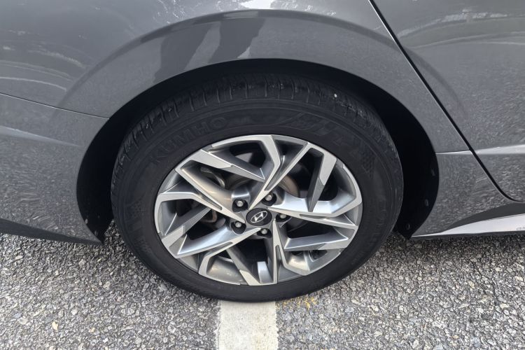 现代 索纳塔 2020款 270TGDi DCT GLS精英版车身外观6009