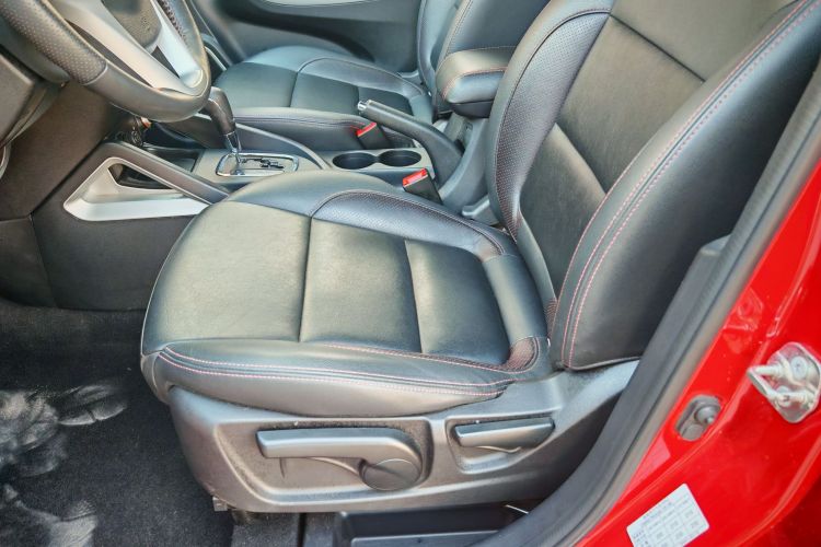 长安CS35 2016款 1.6L 自动豪华型 国IV中控内饰7001